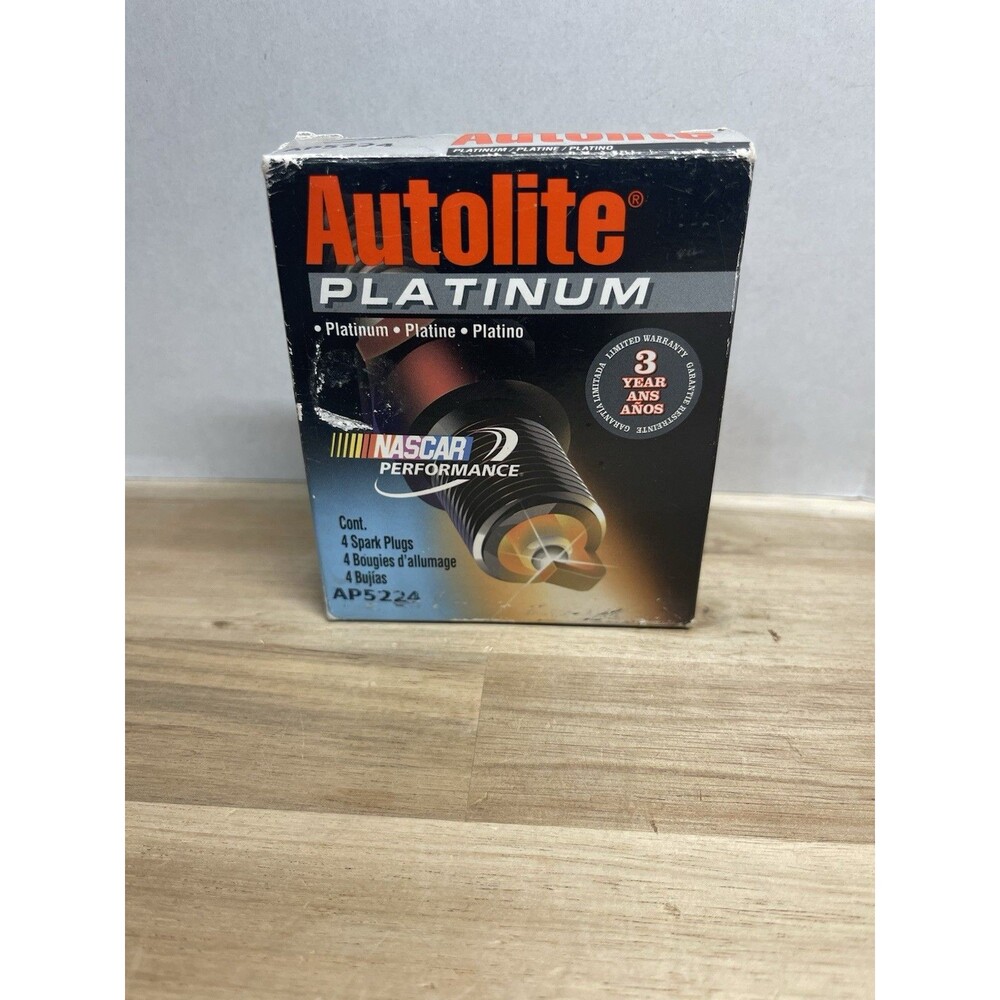 Autolite Platinum Spark Plugs AP522A Box Of 4 New